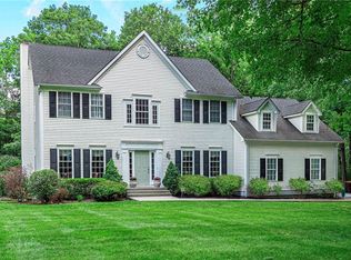 3 Black Walnut Dr, Warwick, NY 10990