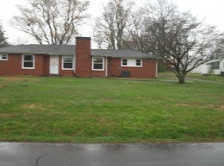 2909 Old Greenbrier Pike, Greenbrier, TN 37073