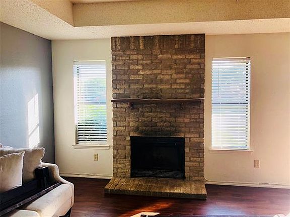 2nd image of 300 Shady Valley Dr
