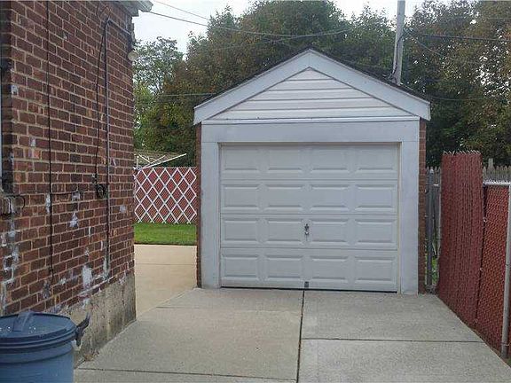 3rd image of 18323 Fonda Ave
