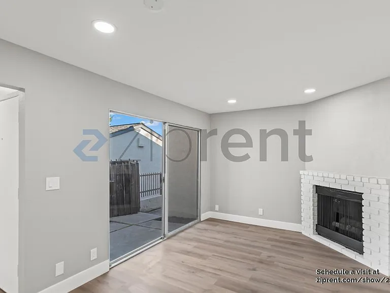 1804 Holland Dr — Photo 5