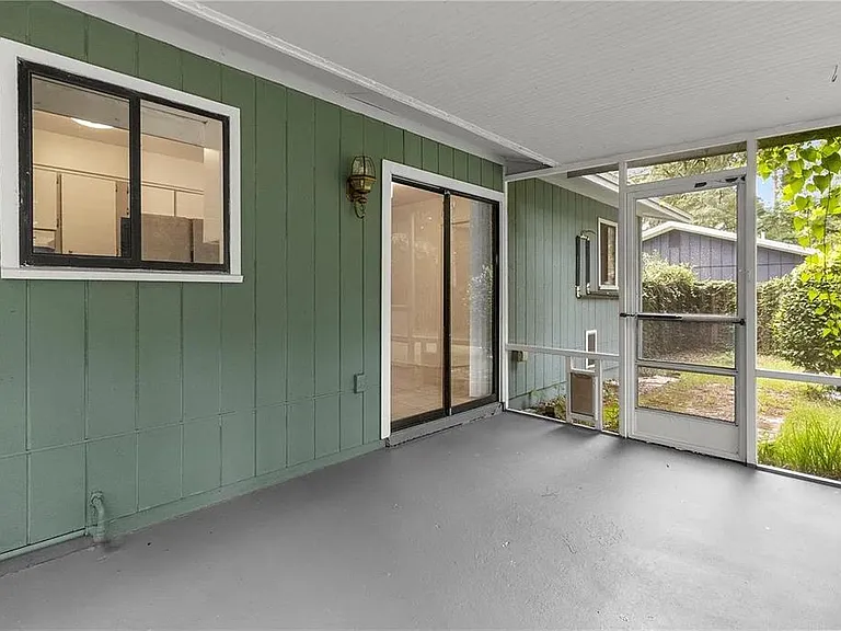 4344 NW 30th Ter — Photo 22