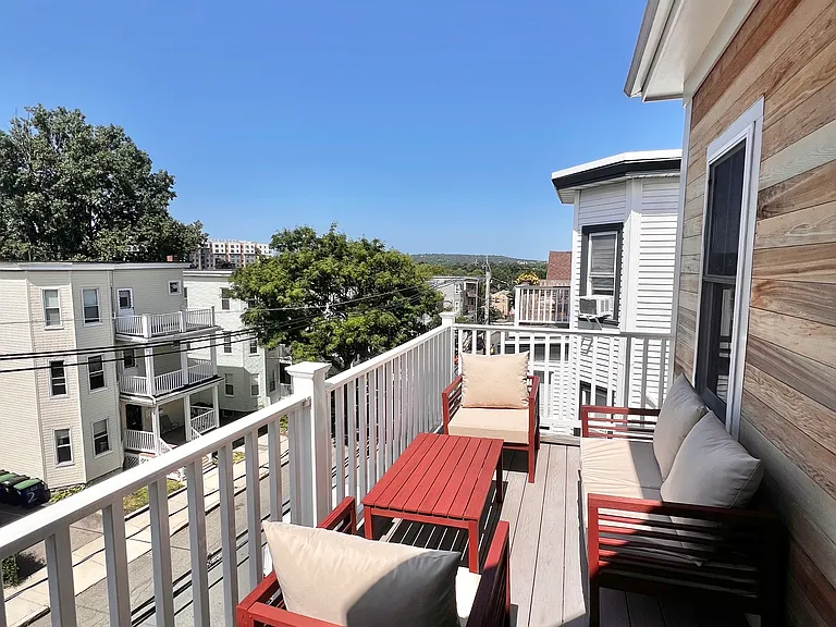 81 Conwell Ave #3 — Photo 19