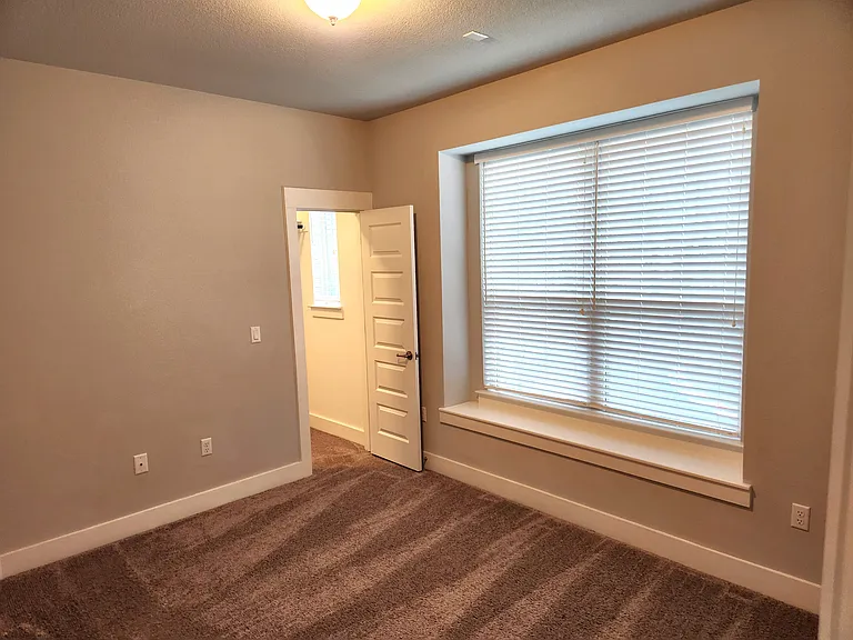 9715 McKnight Loop — Photo 22