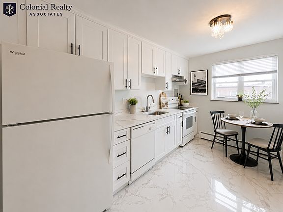 2nd image of 55 Colborne Rd APT 6