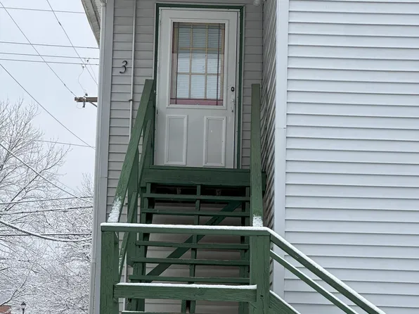 335 W State St, Athens, OH 45701