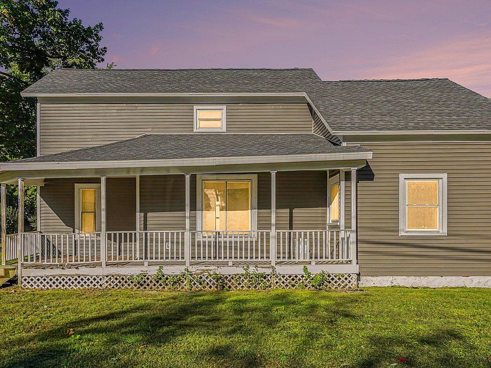 1st image of 302 W Orchard Ave