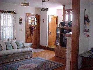 2nd image of 4221 Kingsbury Ave