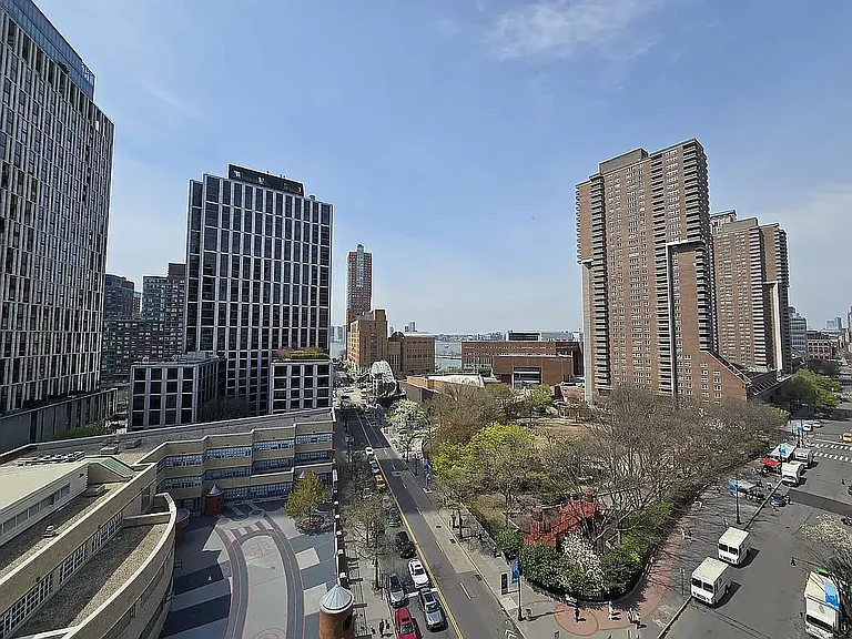 29 Greenwich Ave #6CU — Photo 12