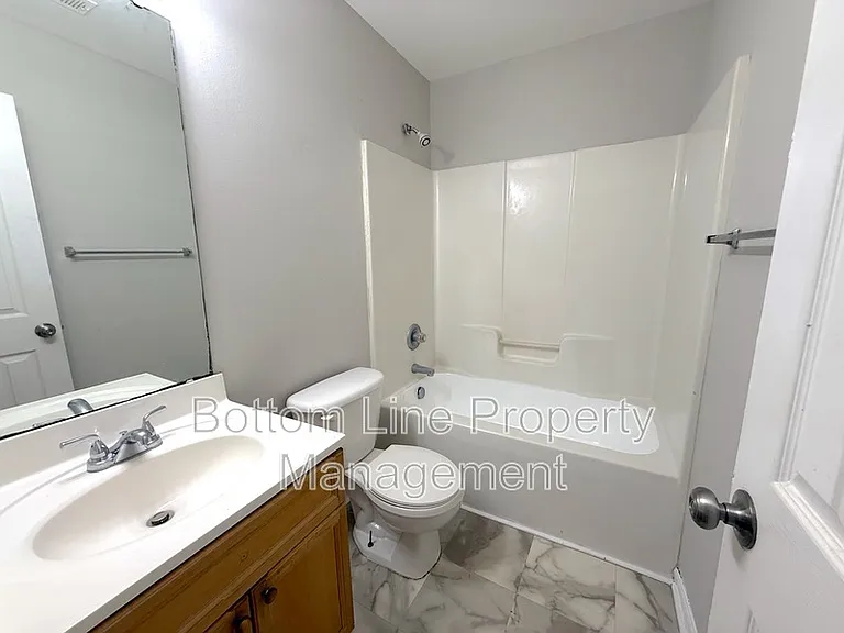 5503 Windy Valley Dr — Photo 8