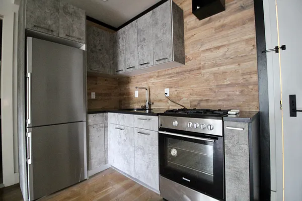 Rented by Hagstrom Management Inc | media 2