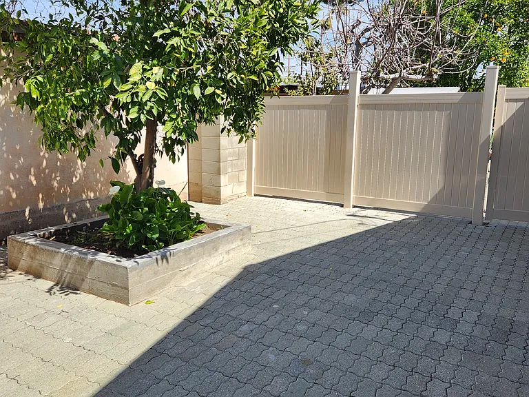 6739 Mason Ave — Photo 6