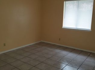 950 Live Oak Cir #A, Harlingen, TX 78550