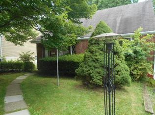 352 Tall Tree Dr, Pittsburgh, PA 15235