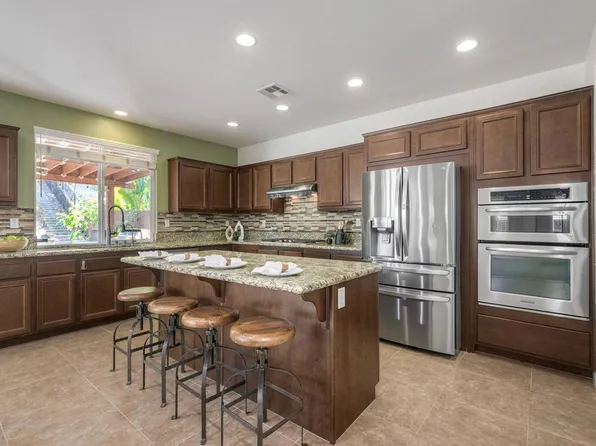 1140 Parkview Dr, Oceanside, CA 92057