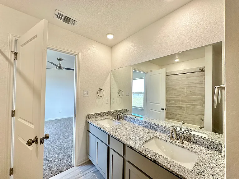 5913 Betty Lou Dr — Photo 27