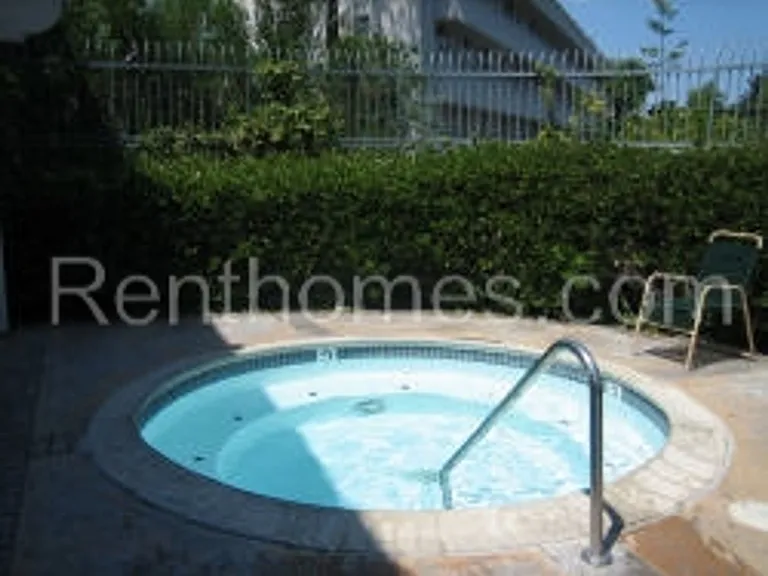 3745C Balboa Ter — Photo 28