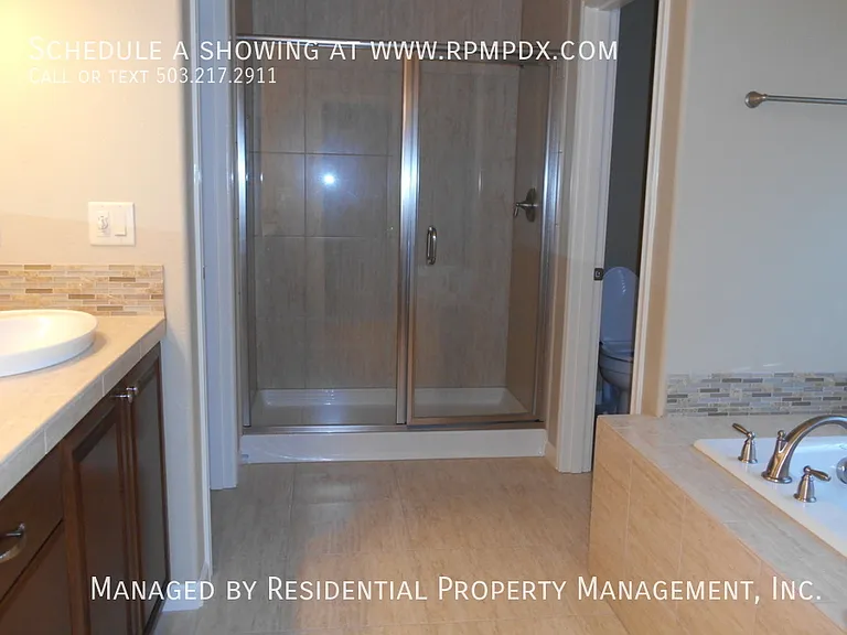 6984 NW 167th Ave — Photo 40
