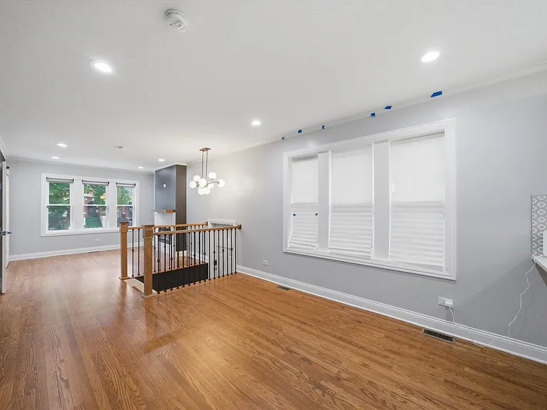 8326 S Luella Ave — Photo 9