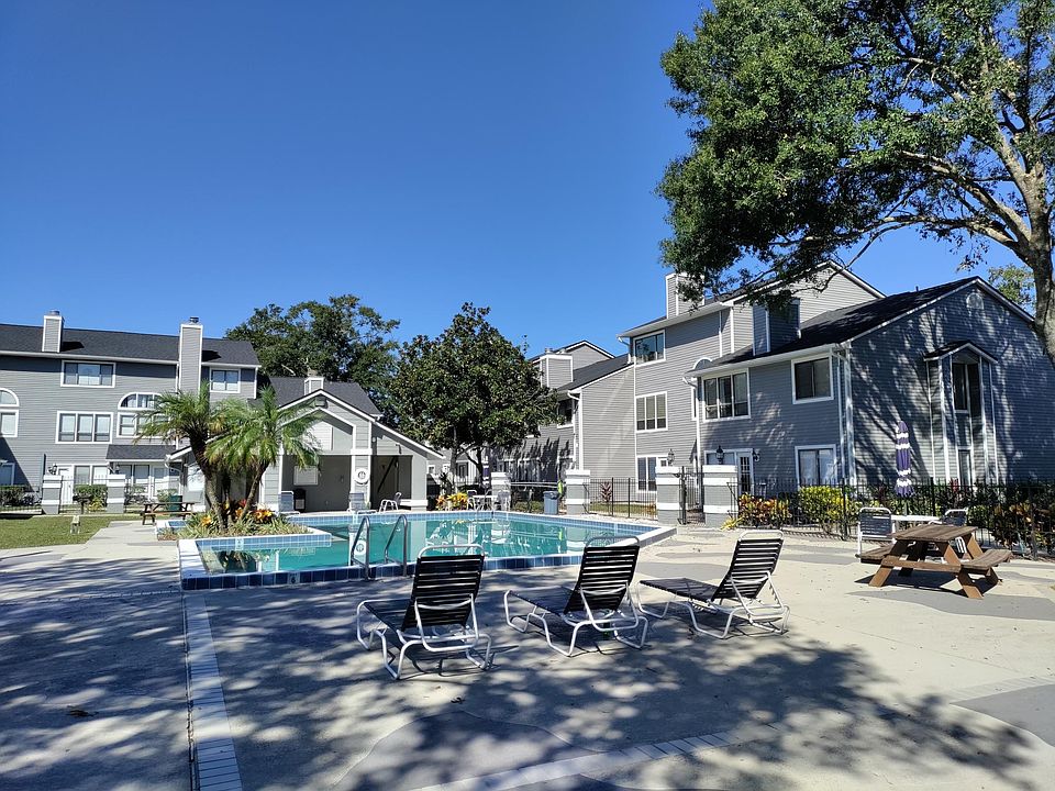 1st image of 2276 Grenwich Ave #2276