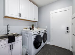 10079 Chester Lake Rd E, Jacksonville, FL 32256