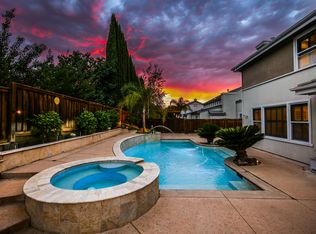 1028 Meadow Brook Dr, Brentwood, CA