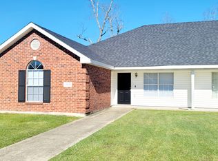 1510 S Vintage Ln, Lake Charles, LA 70605