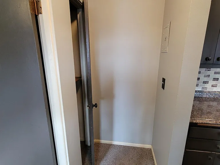 5025 University Ave NE #10 — Photo 13