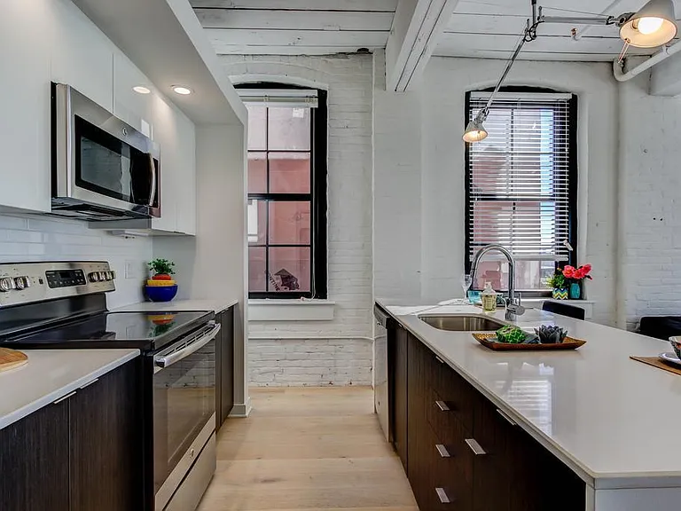 430 Fairmount — Photo 21