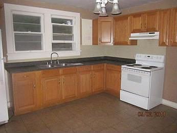 2nd image of 417 E 1st St