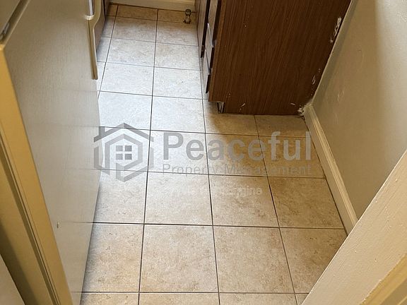2nd image of 417 N Wall St APT 2