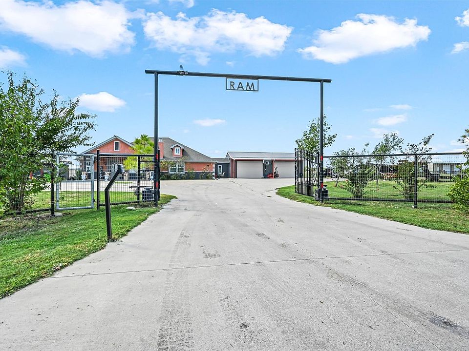 1st image of 688 County Road 2738