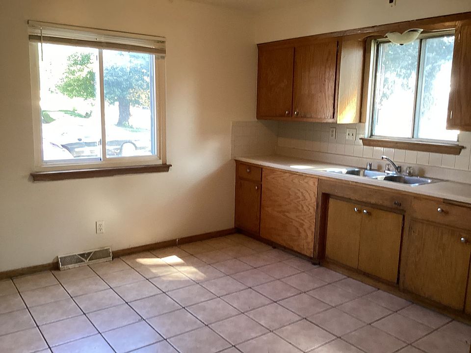 1st image of 4524 W Roosevelt Dr APT 2