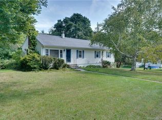 36 Spring Valley Rd, Mystic, CT 06355