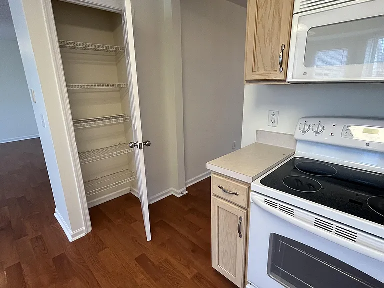 2630 River Meade Way — Photo 5