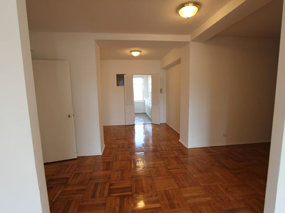 4th image of 6561 Saunders St APT 3O