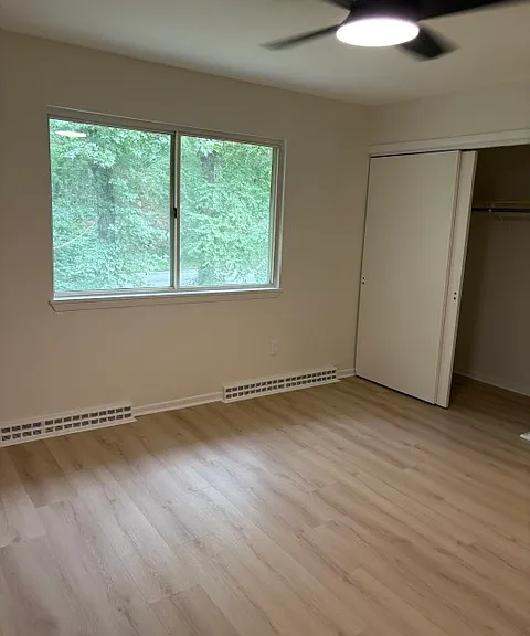 1247 Chateau Dr — Photo 28
