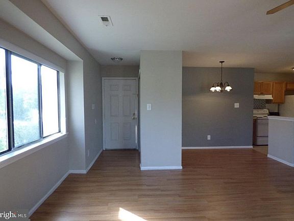 3rd image of 808 Britton Pl