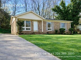 633 Dunbrook Ln, Charlotte, NC 28217
