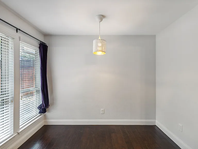 3805 Covinton Ln — Photo 17