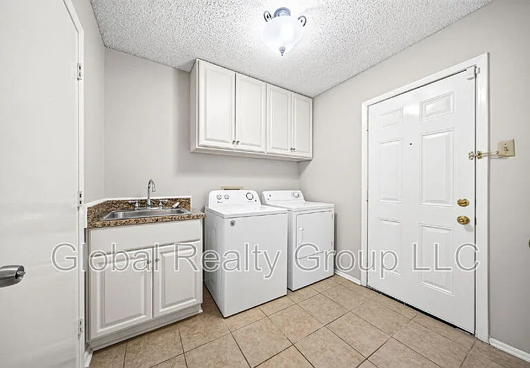 412 Cordoba Dr — Photo 26