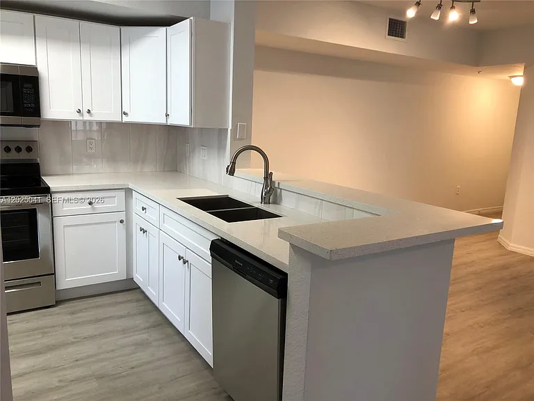 2544 Centergate Dr #108 — Photo 6