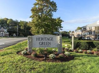 25 Fernview Ave APT 10, North Andover, MA 01845