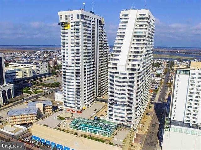 1st image of 3101 Boardwalk #32082