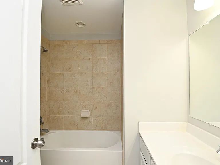 11177 Southport Pl — Photo 29