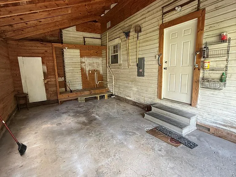 509 N Peachtree St — Photo 38