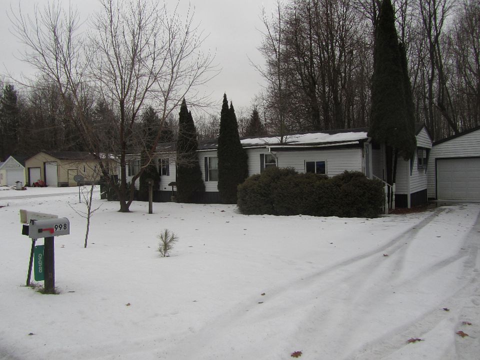 1st image of 998 Clifford Lake Dr NW