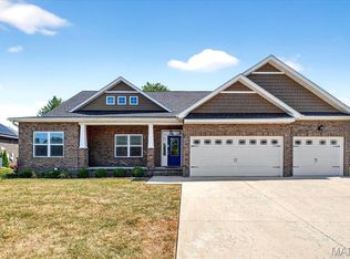 516 Ingleside Ln, O'Fallon, IL 62269