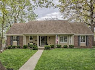 5305 W 99th Ter, Overland Park, KS 66207