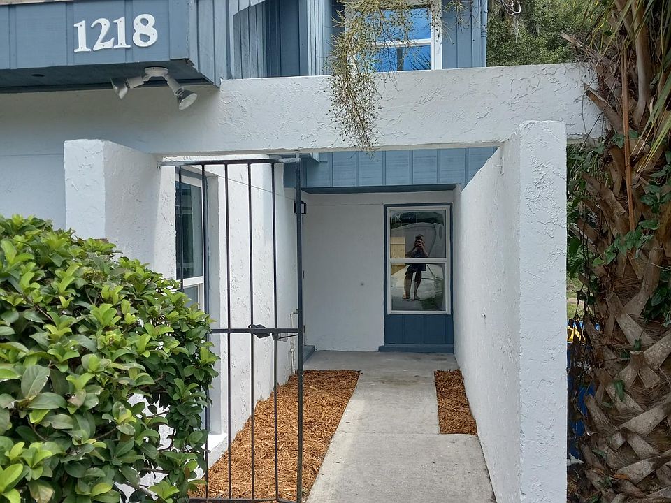 1st image of 1218 Wonderwood Dr